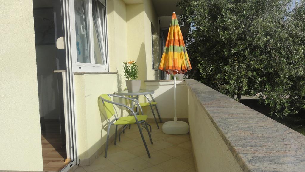 Apartment Roni Zadar Exterior foto